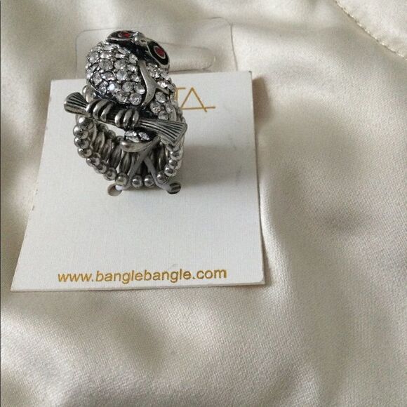 NWT Silver Plated owl ring Austrian Crystals - Picture 9 of 9